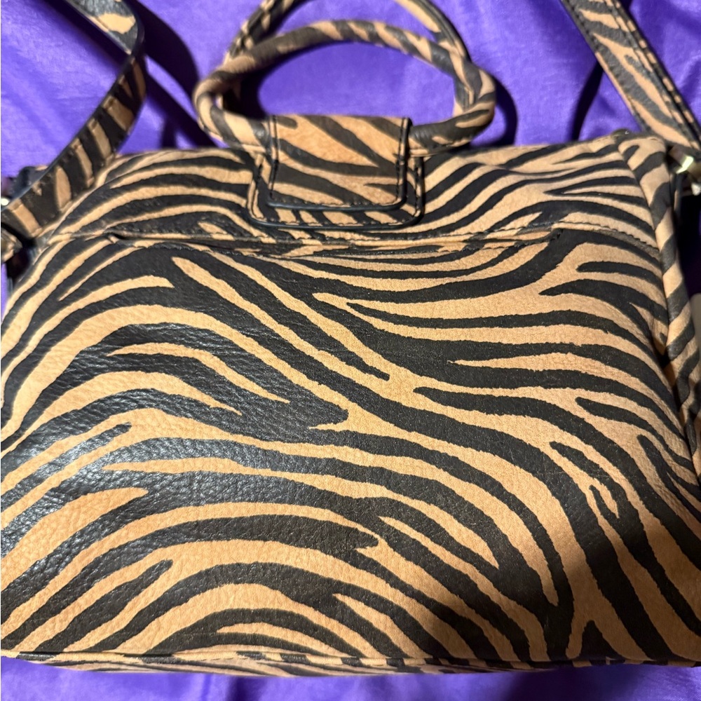 NEW* HOBO International *ZEBRA *Sheila* LEATHER Satchel Crossbody Bag Brass Hard - Picture 7 of 13